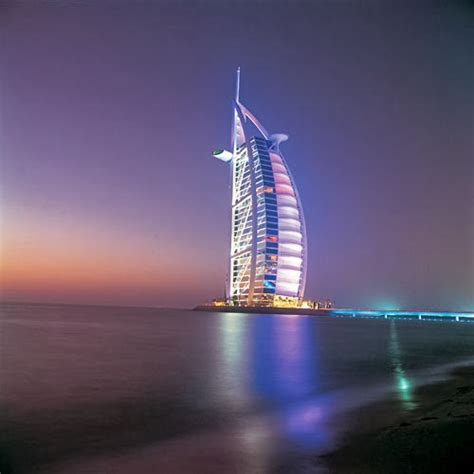 World Visits: Dubai Hotel 7 Star - Burj Al Arab