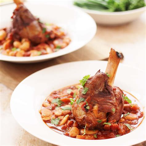 Spanish Style Red Wine, Borlotti Bean and Lamb Shank Casserole - Easy Peasy Foodie