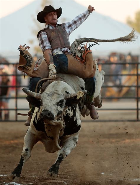 Andrew A. Nelles - Photojournalist: Bull Riding