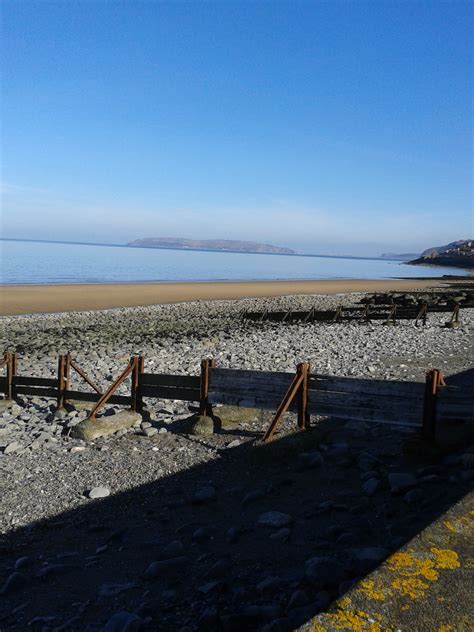 Llanfairfechan Beach - Photo "Sunny day on the Promenade" :: British ...