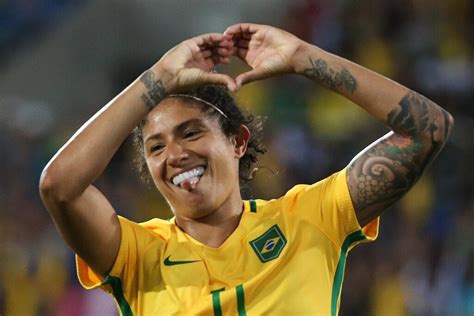 Top 15 Brazilian Women Football Players of All Time - Discover Walks Blog