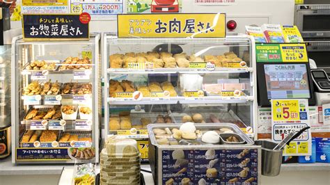 Rice Balls and More: A Look at Japanese Convenience Store Food | Nippon.com