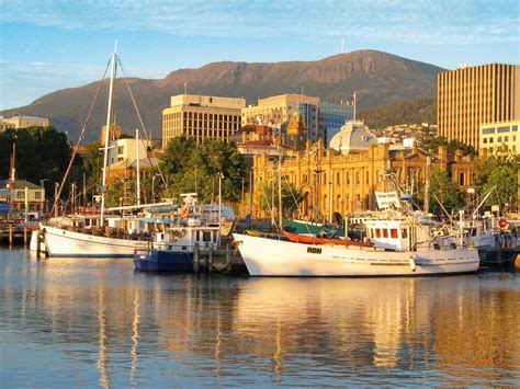 Why the best time to visit Hobart is the holidays | escape