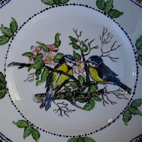 Painted Birds Plate Design Free Stock Photo - Public Domain Pictures