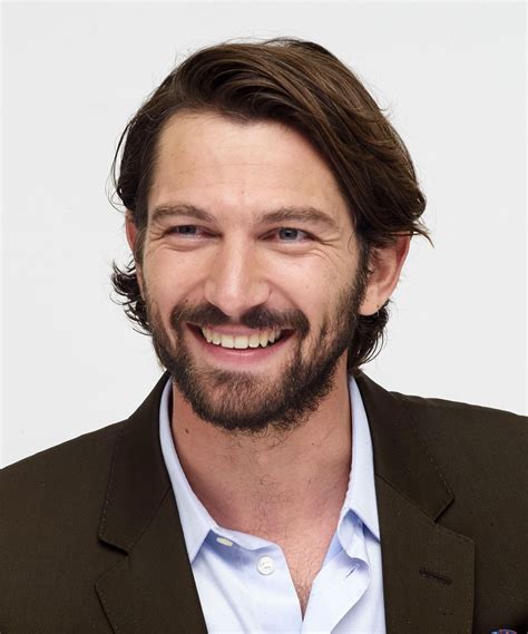 Michiel Huisman's Best Moments in Game of Thrones, Orphan Black, Age of ...