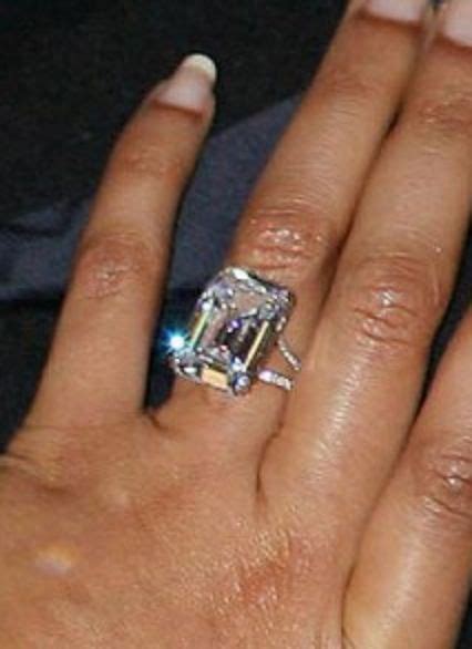 Beyonce's ring is gorgeous! | Celebrity engagement rings, Best ...