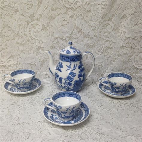 Vintage, Wedgwood, Etruria England, 8-pc Blue Willow Tea Set - Flow Blue