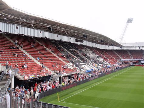 Pat's Football Travels Blog: 21/08/11 AZ Alkmaar 4 - 0 NEC Nijmegen (AFAS Stadion - 15.589 ...