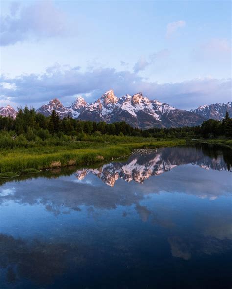 Expose Nature: Sunrise in Wyoming [OC] [3850 x 4812]