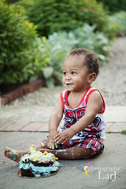 Photography by LarJ | Baby Noah's One-Year Cake Smash! // Fort Stamford Park, Stamford, CT