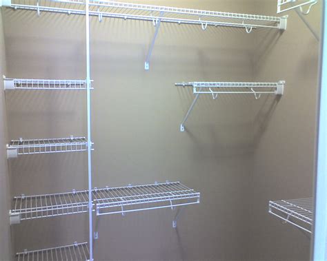 Closet wire shelving installation