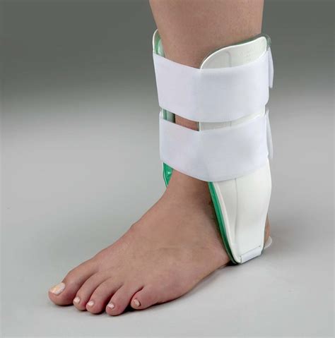 Air Cast Ankle Brace Training Adult Right 630-6825-0082