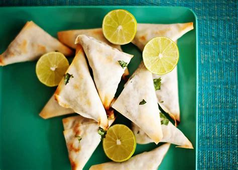 Delicious Oven Baked Samosa Recipe - TurmericMeCrazy