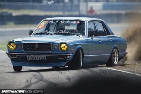 Simple Style: 'That' Drift Cressida - Speedhunters