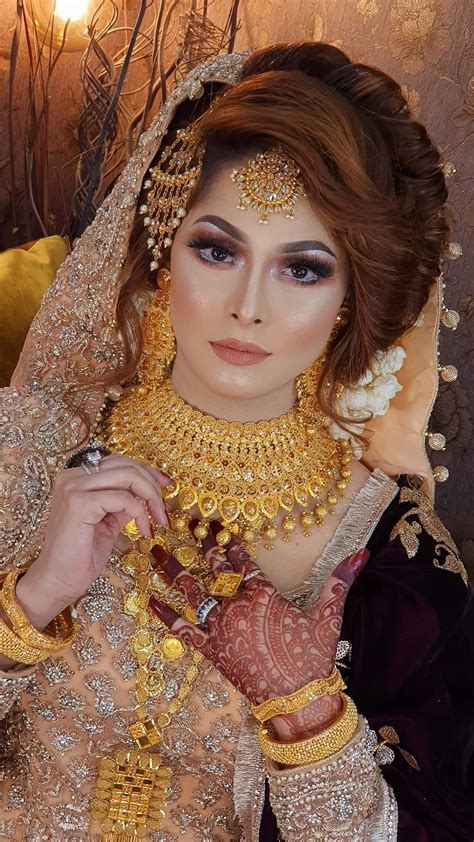 Pin by Zarin khan on Wallpapers | Pakistani bridal wear, Pakistani bridal makeup, Black bridal ...