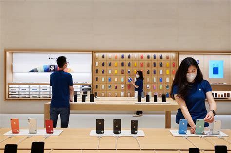 Apple Changsha opens Saturday in China - Apple