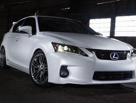 Lexus CT 200h Photos and Specs. Photo: CT 200h Lexus Specifications and 27 perfect photos of ...