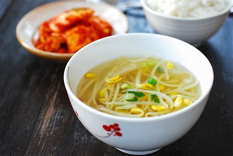 Kongnamul Guk (Soybean Sprout Soup) - Korean Bapsang