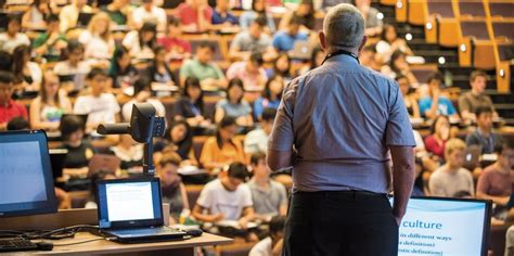 My Observations about Being a Good/Bad Lecturer | Sami Alperen Akgün