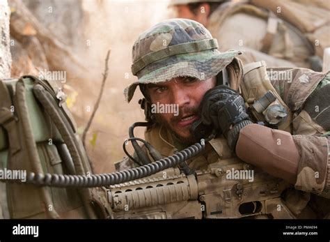 EMILE HIRSCH as Danny Dietz in "Lone Survivor Stock Photo - Alamy