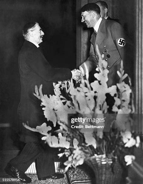 257 Hitler Chamberlain Photos & High Res Pictures - Getty Images