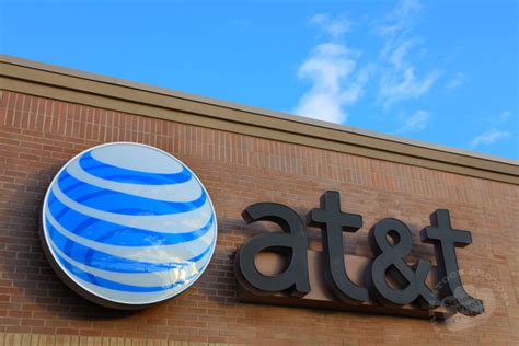 AT&T follows Verizon with 24-month upgrade timeline - Phandroid