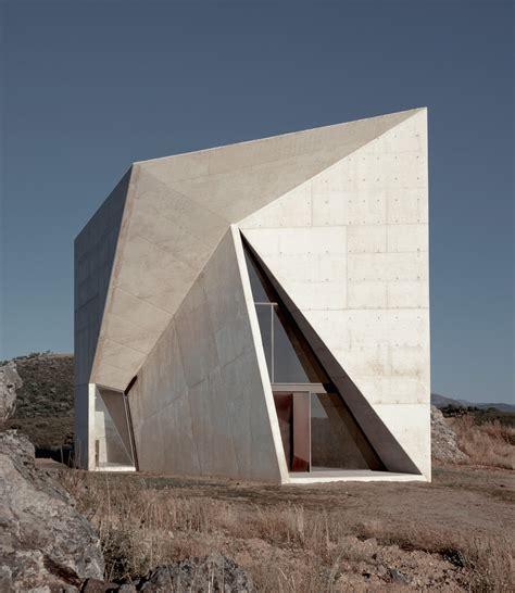 Capilla en Villeacerón / S.M.A.O. | ArchDaily Perú