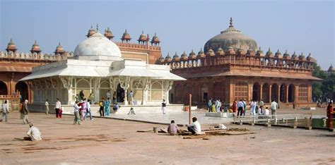 Fatehpur Sikri Agra Dargah Timings, Entry Fee and History