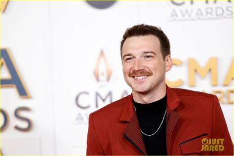 Post Malone Joins Morgan Wallen on CMA Awards 2023 Red Carpet Ahead of ...