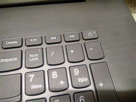 How To Make Your Keyboard Light Up On Lenovo : How To Turn On The Keyboard Light On A Lenovo ...