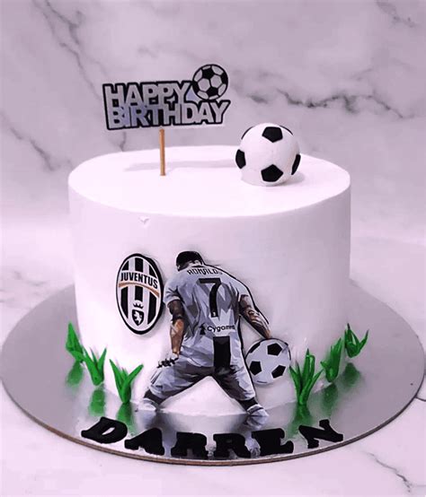 Creative Cake Decorating, Creative Cakes, Cristiano Ronaldo Birthday ...