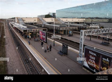 Milton Keynes railway station Stock Photo - Alamy