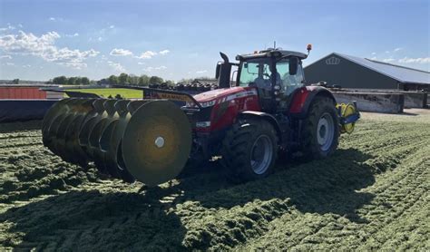 Massey Ferguson 8740 Fiche technique / Info - France