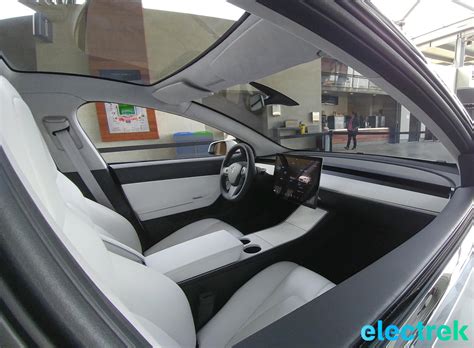 Tesla Model 3: new interior image highlights the puzzle inside the vehicle | Electrek