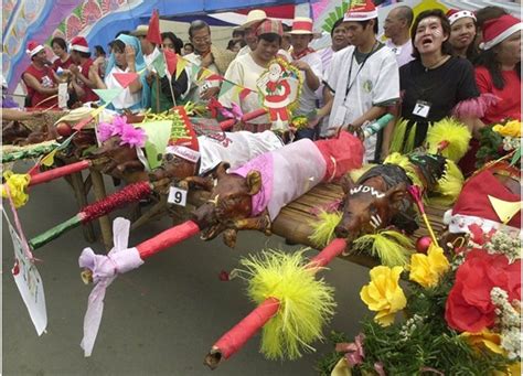 The Philippines' Essential Lechón | Xtreme Foodies - The world's ...