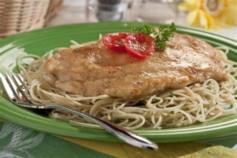 Chicken Scaloppine | MrFood.com