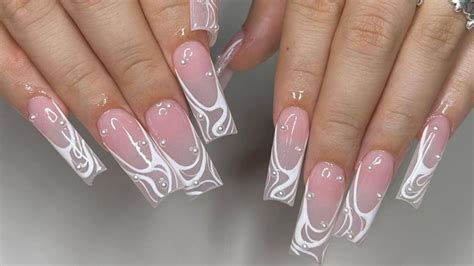 10 Chic Nail Art Designs To Inspire Your Next Nail Appointment