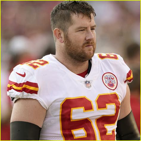 The 10 Highest Paid Kansas City Chiefs Players, Ranked From Lowest to ...