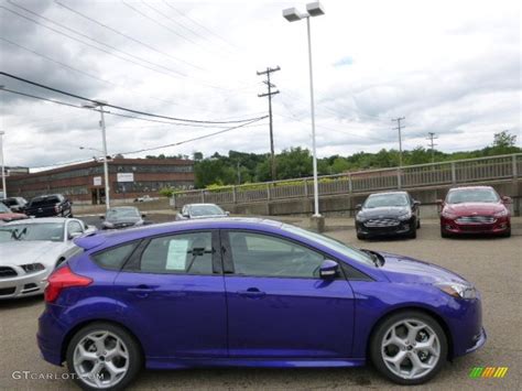 2014 Performance Blue Ford Focus ST Hatchback #94175691 | GTCarLot.com - Car Color Galleries