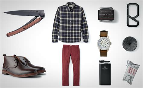 10 Of The Best Men's Everyday Carry Essentials That Won't Break The Bank - BroBible