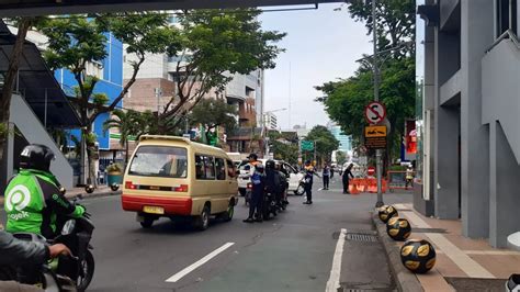 Yos Sudarso Sisi Timur Dibuka, Banyak Pengendara Kecele – Suara Surabaya