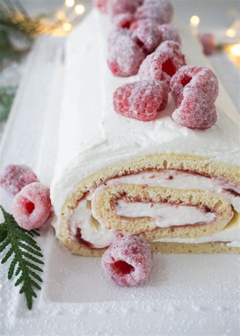 Festive Jelly Roll - Baking for friends