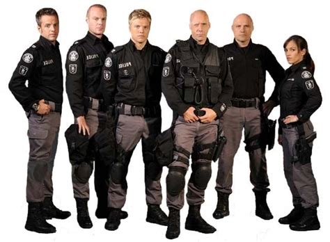 Flashpoint Cast | Favorite tv shows, Amy jo johnson, Tv programmes