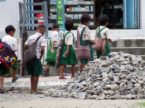 File:Students, Hakha, Chin State, Myanmar.jpg - Wikipedia