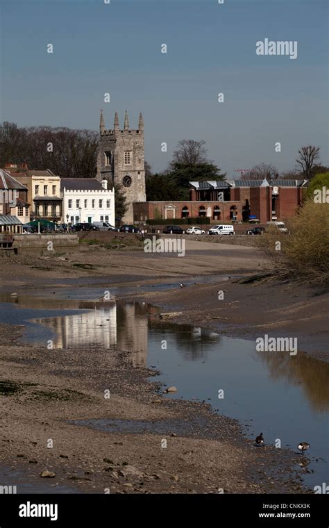 old isleworth london england Stock Photo, Royalty Free Image: 47766087 ...