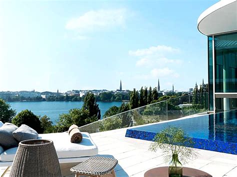 3 Hotels with Rooftop Pool in Hamburg - Isa's Guide 2024