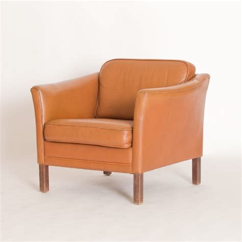 Danish tan leather armchair - Vampt Vintage Design