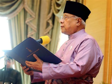 Penang Governor Abdul Rahman sworn in for seventh term | New Straits ...