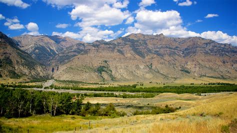 Ranch In Western Mountains Free Stock Photo - Public Domain Pictures