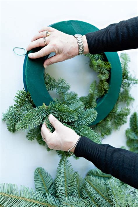 How to Make a Wreath : 25 Best Ideas & Tutorials - A Piece Of Rainbow ...